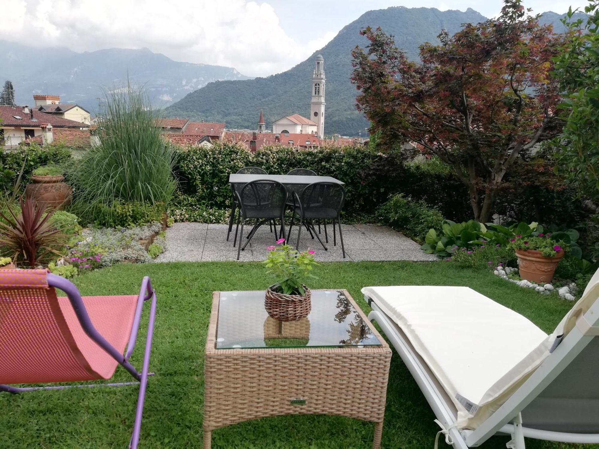 Relais Garden Lecco Bed & Breakfast Valmadrera Exterior photo